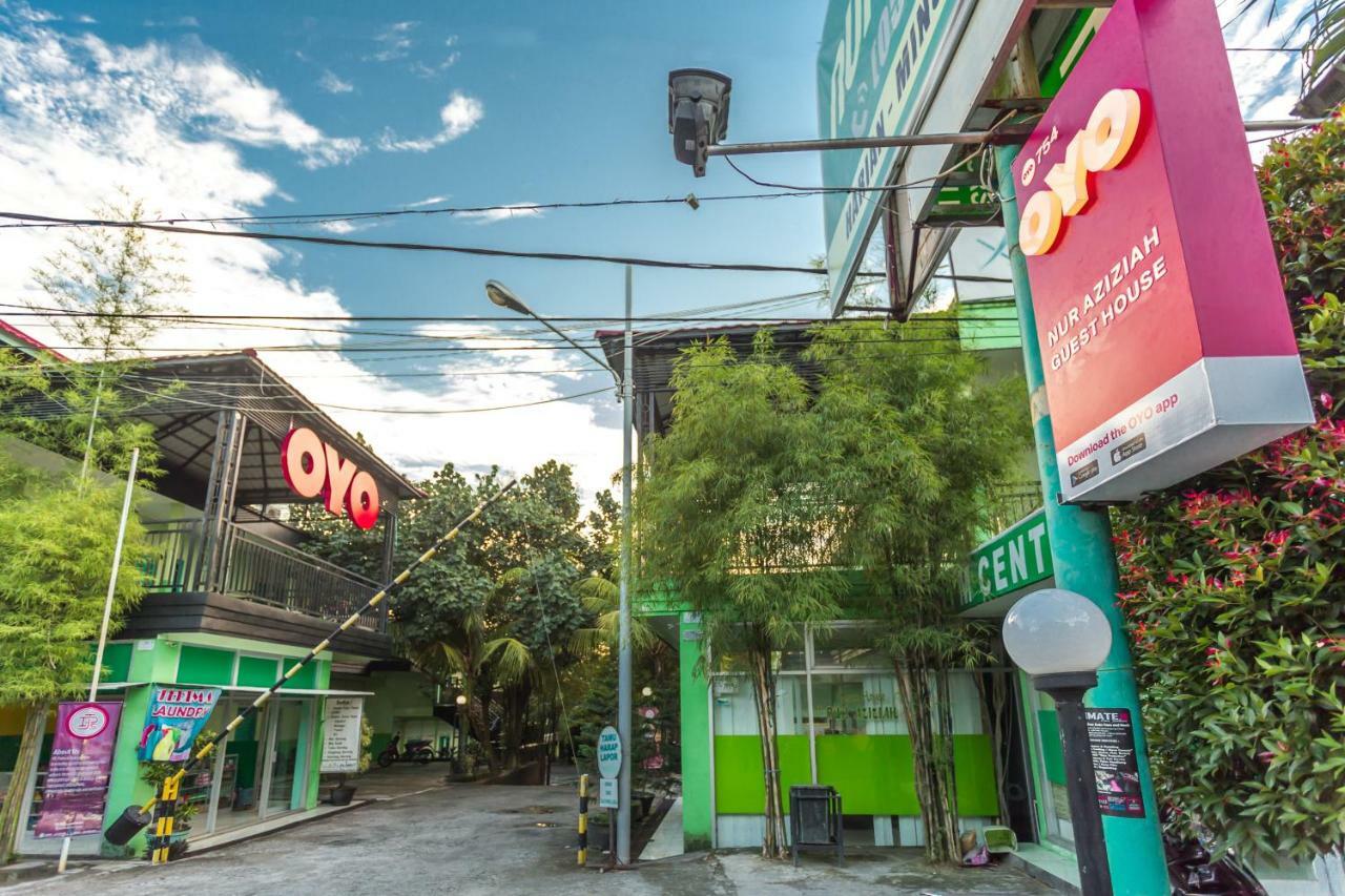OYO 754 Nur Aziziah Guest House Syariah Balikpapan  Exterior foto